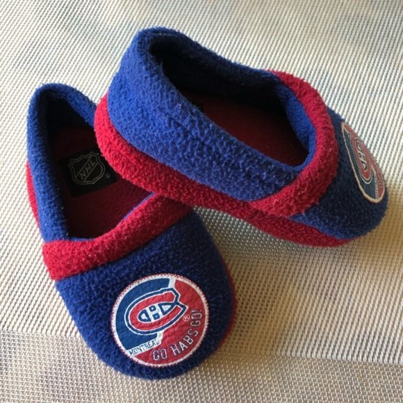 Kid’s authorized NHL Canadiens slippers size 5 - 6 - Picture 2 of 6